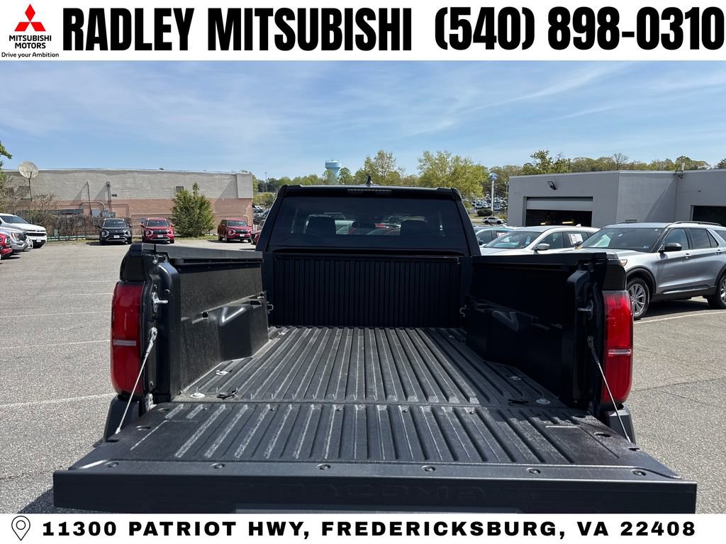 Used 2024 Toyota Tacoma SR image 12