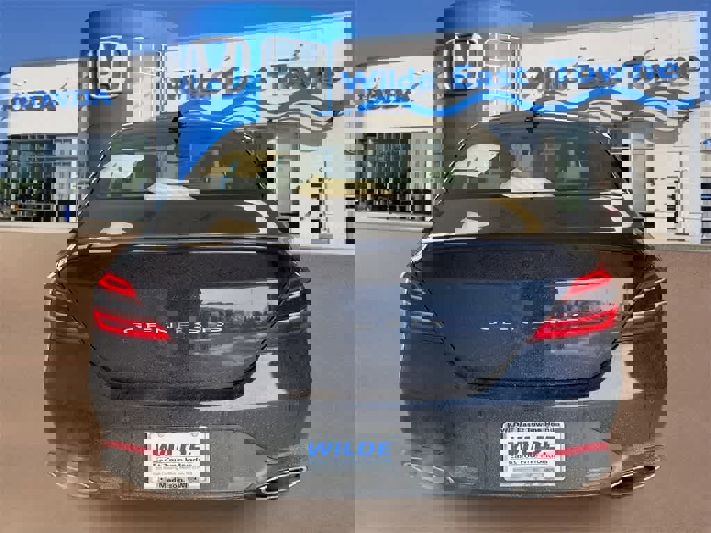 Used 2023 Genesis G70 3.3T w/ Sport Prestige Package image 7