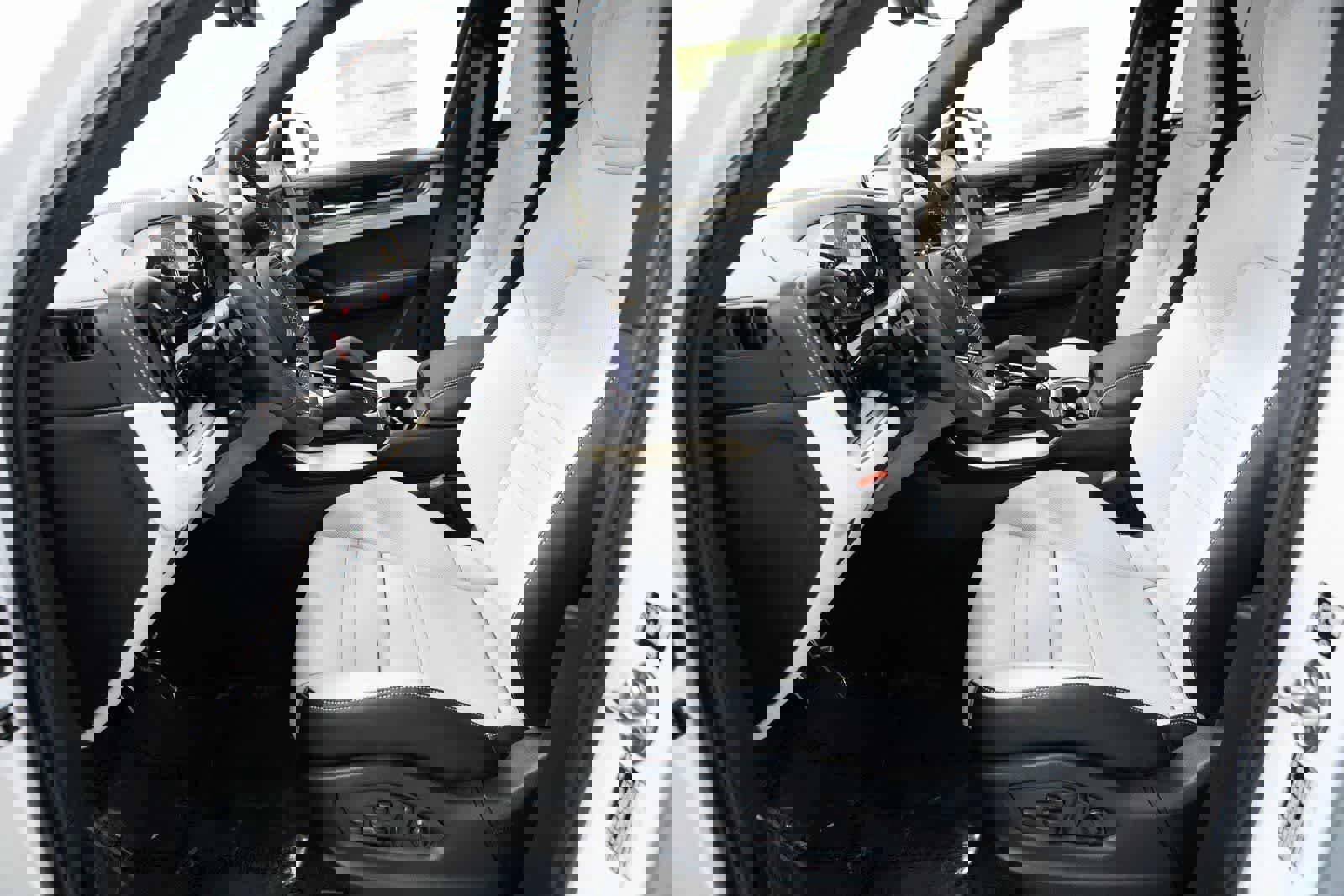 New 2026 Porsche Cayenne Turbo image 16