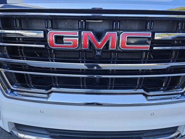 Used 2023 GMC Yukon XL SLT w/ SLT Luxury Package image 9