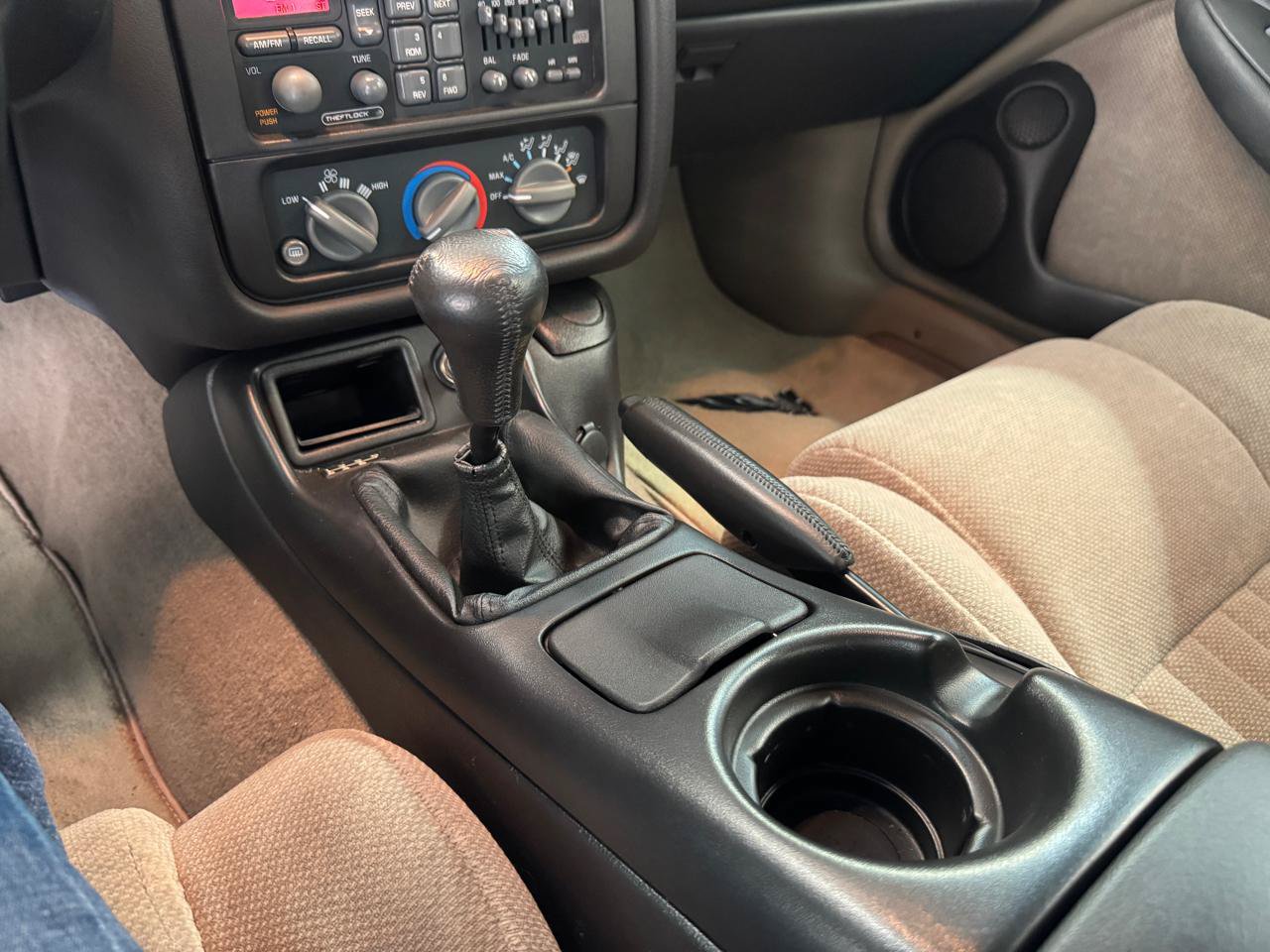 Used 2000 Pontiac Firebird Formula RWD image 17