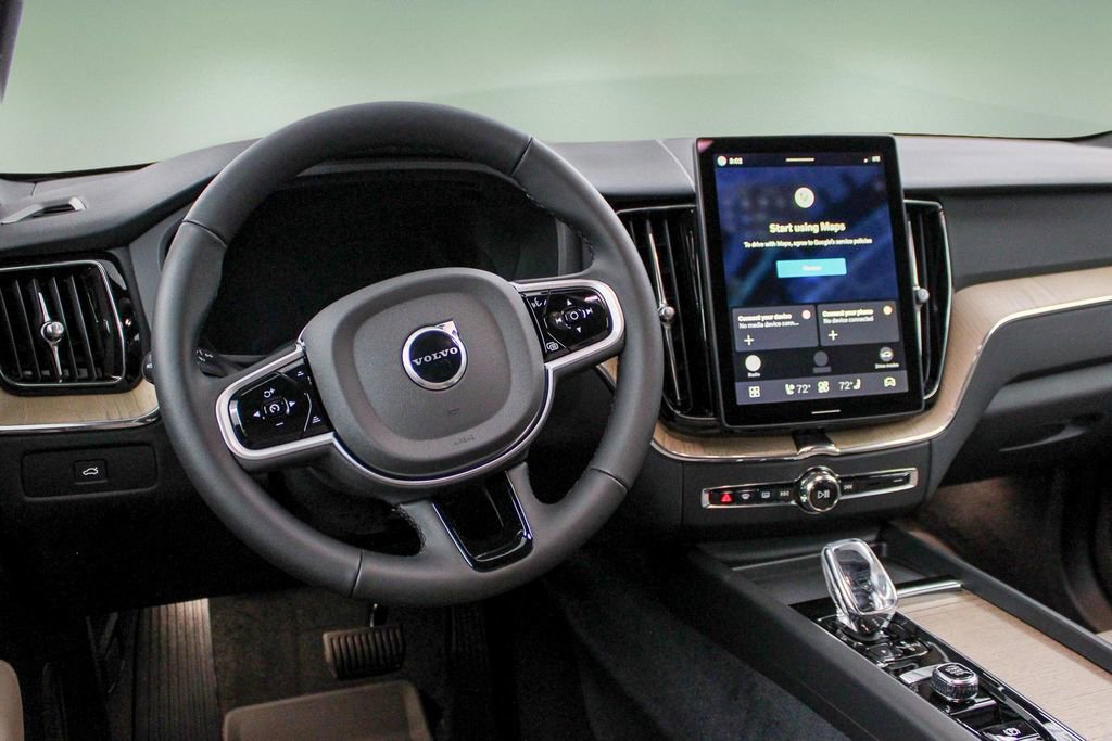New 2026 Volvo XC60 B5 Plus w/ Protection Package Premier AWD/4WD image 24