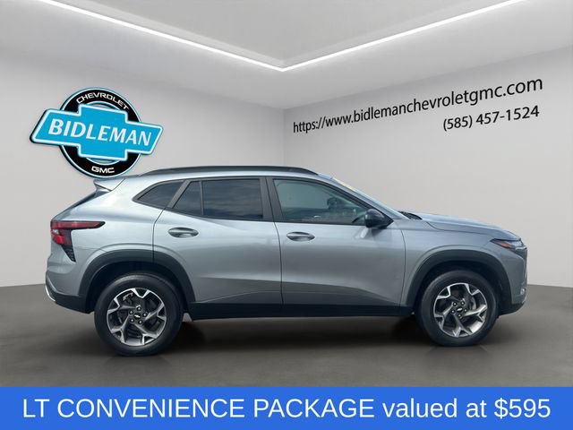 Used 2024 Chevrolet Trax LT w/ Driver Confidence Package FWD image 9