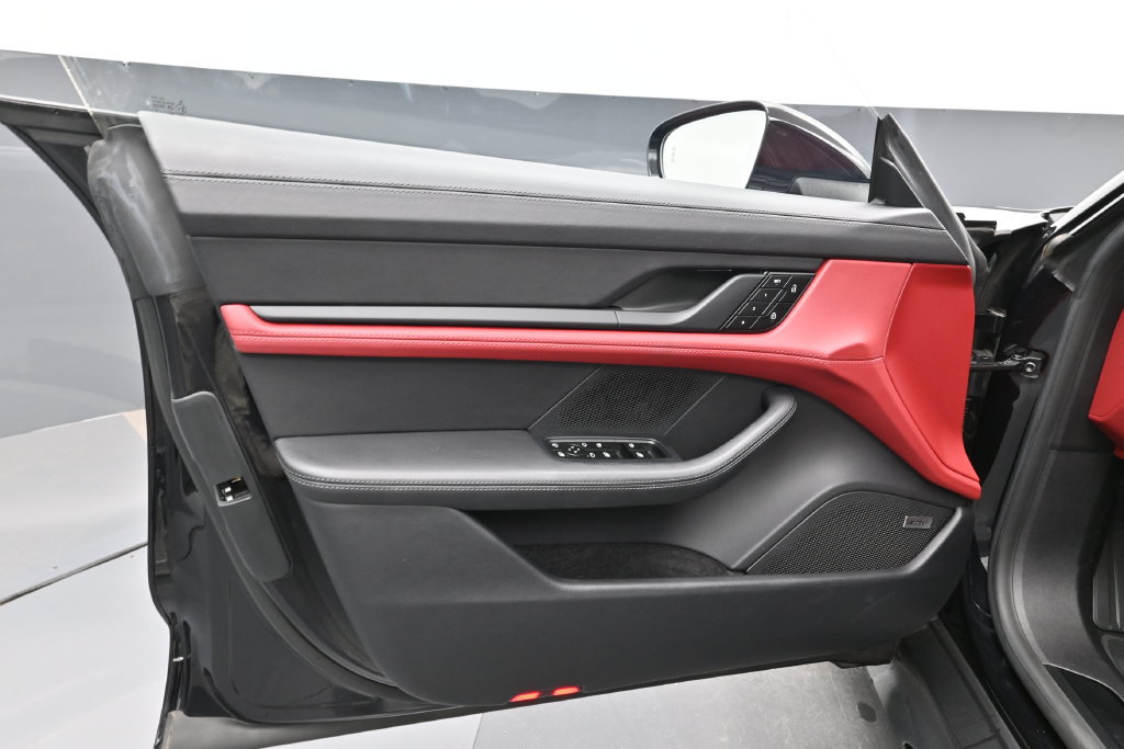 Certified 2024 Porsche Taycan GTS AWD/4WD image 12