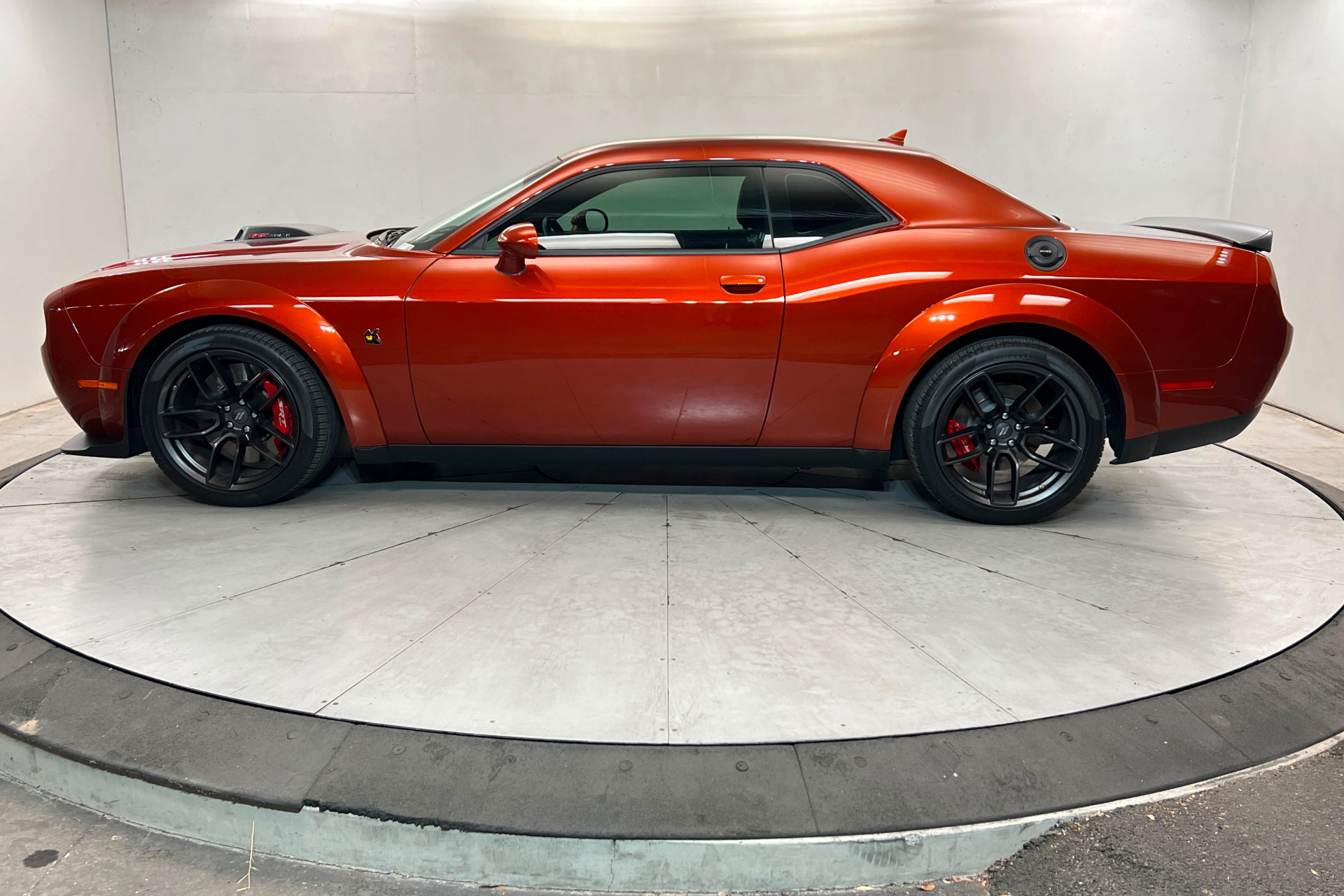 Certified 2022 Dodge Challenger R/T Scat Pack RWD image 2