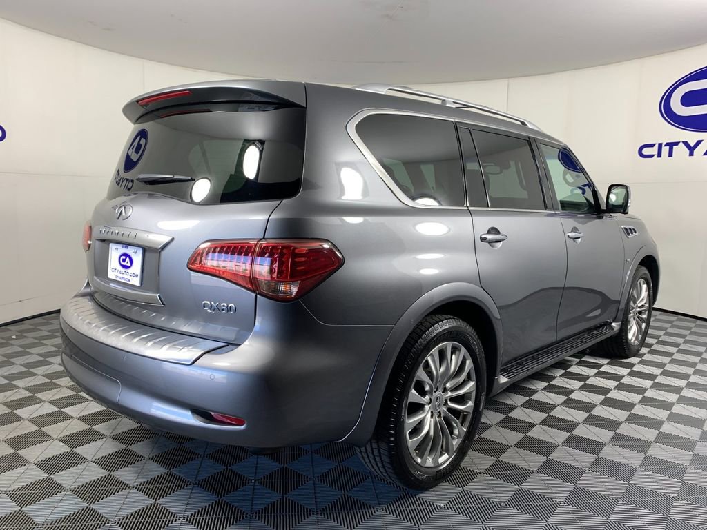 Used 2017 INFINITI QX80 4WD w/ Driver Assistance Package image 3