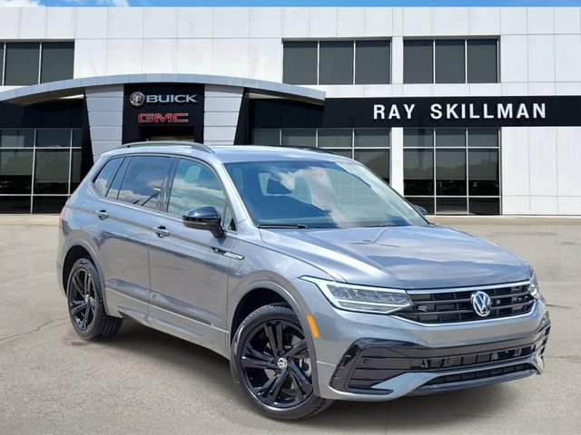 Used 2024 Volkswagen Tiguan SE R-Line