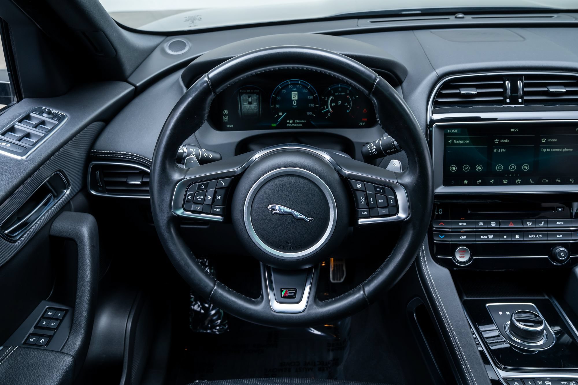 Used 2018 Jaguar F-PACE S AWD/4WD image 11