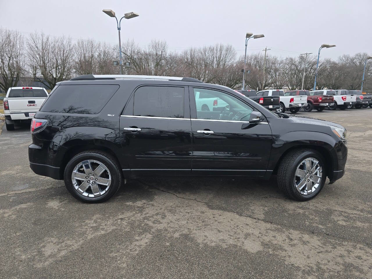 Used 2017 GMC Acadia Limited SLT image 4
