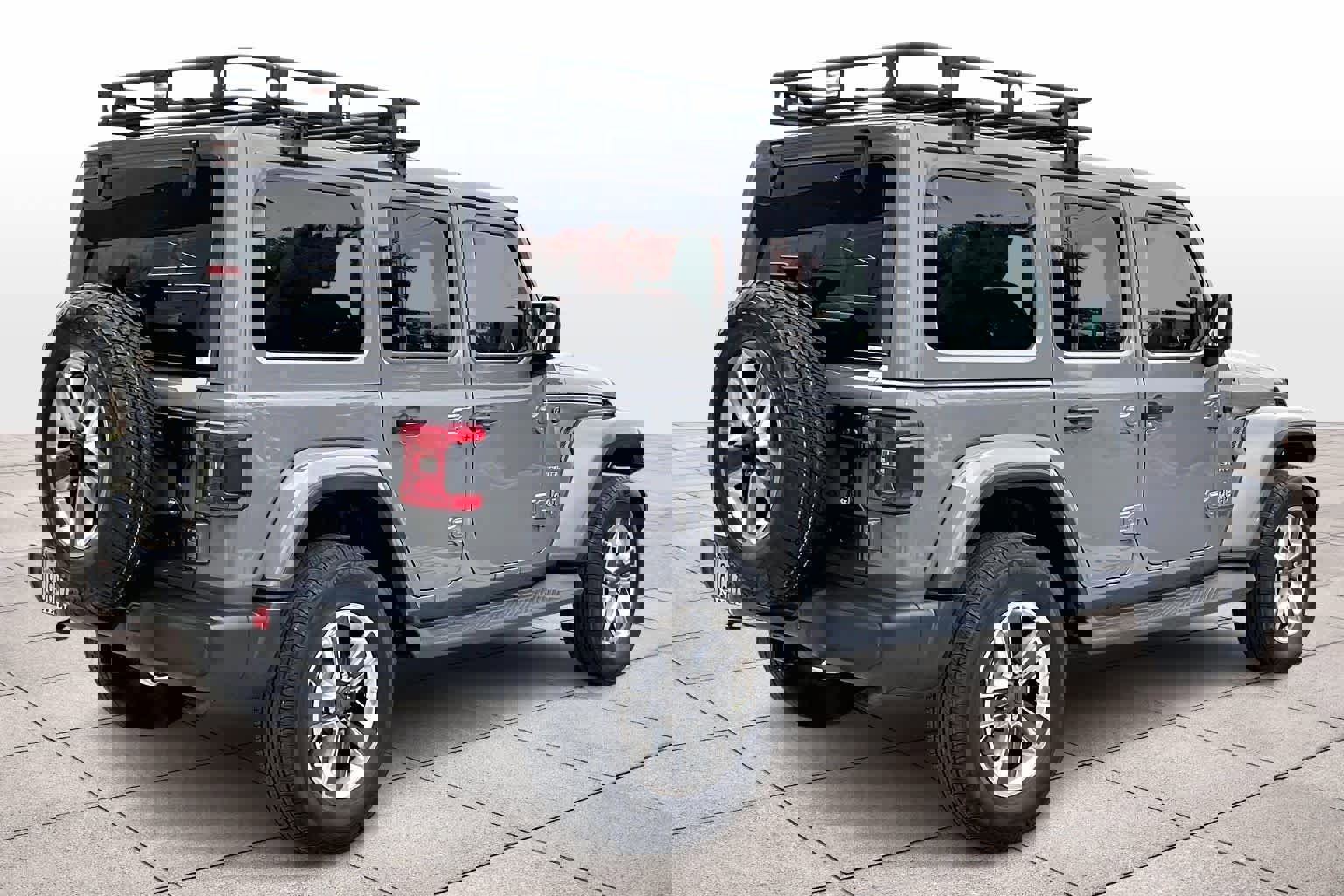 Used 2019 Jeep Wrangler Unlimited Sahara image 16