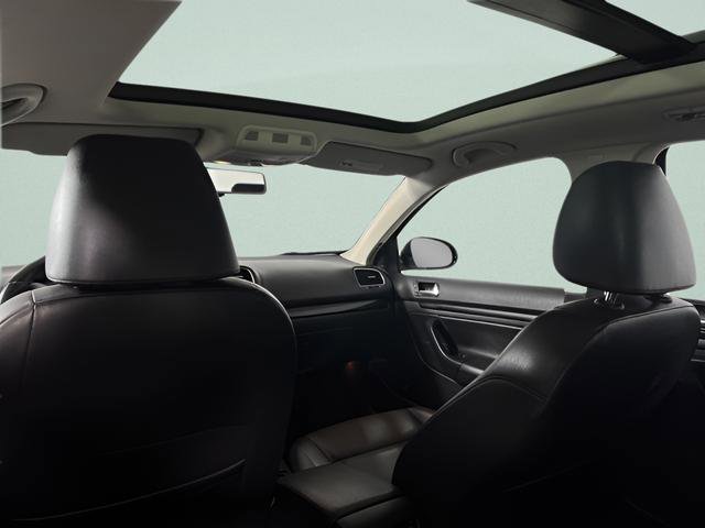 Used 2013 Volkswagen Jetta TDI image 28