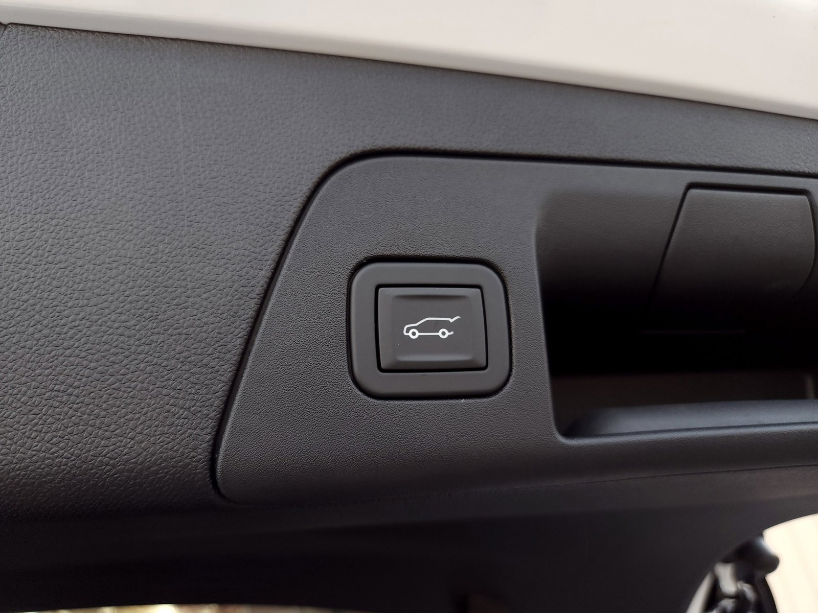 New 2025 Buick Envision Sport Touring image 38