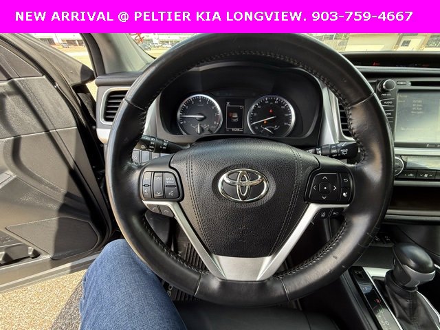 Used 2017 Toyota Highlander XLE image 20