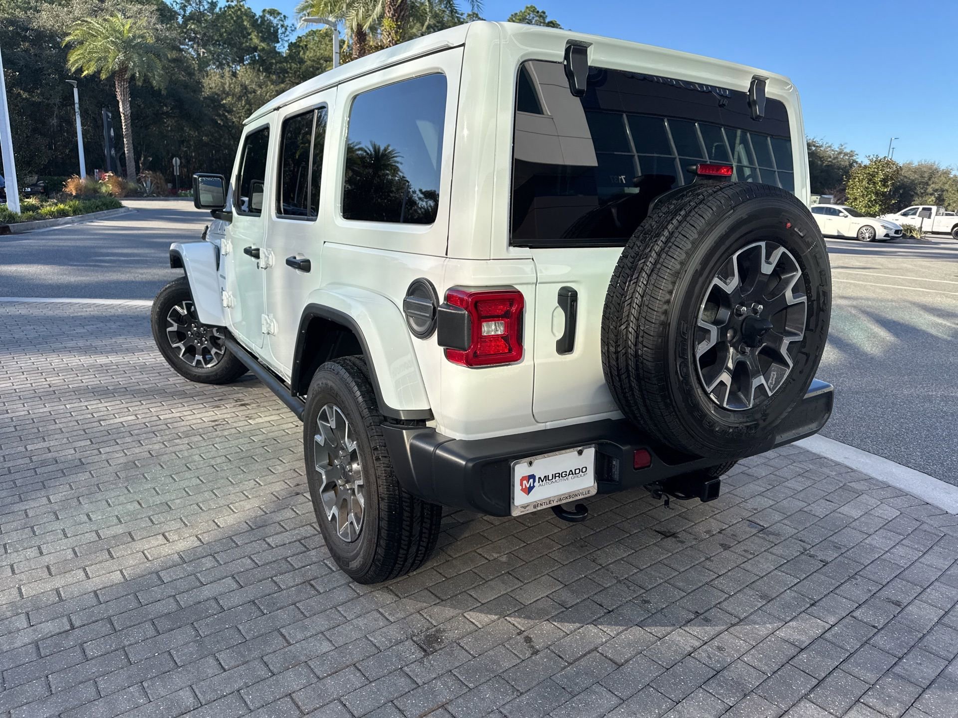 Used 2024 Jeep Wrangler Sahara image 3