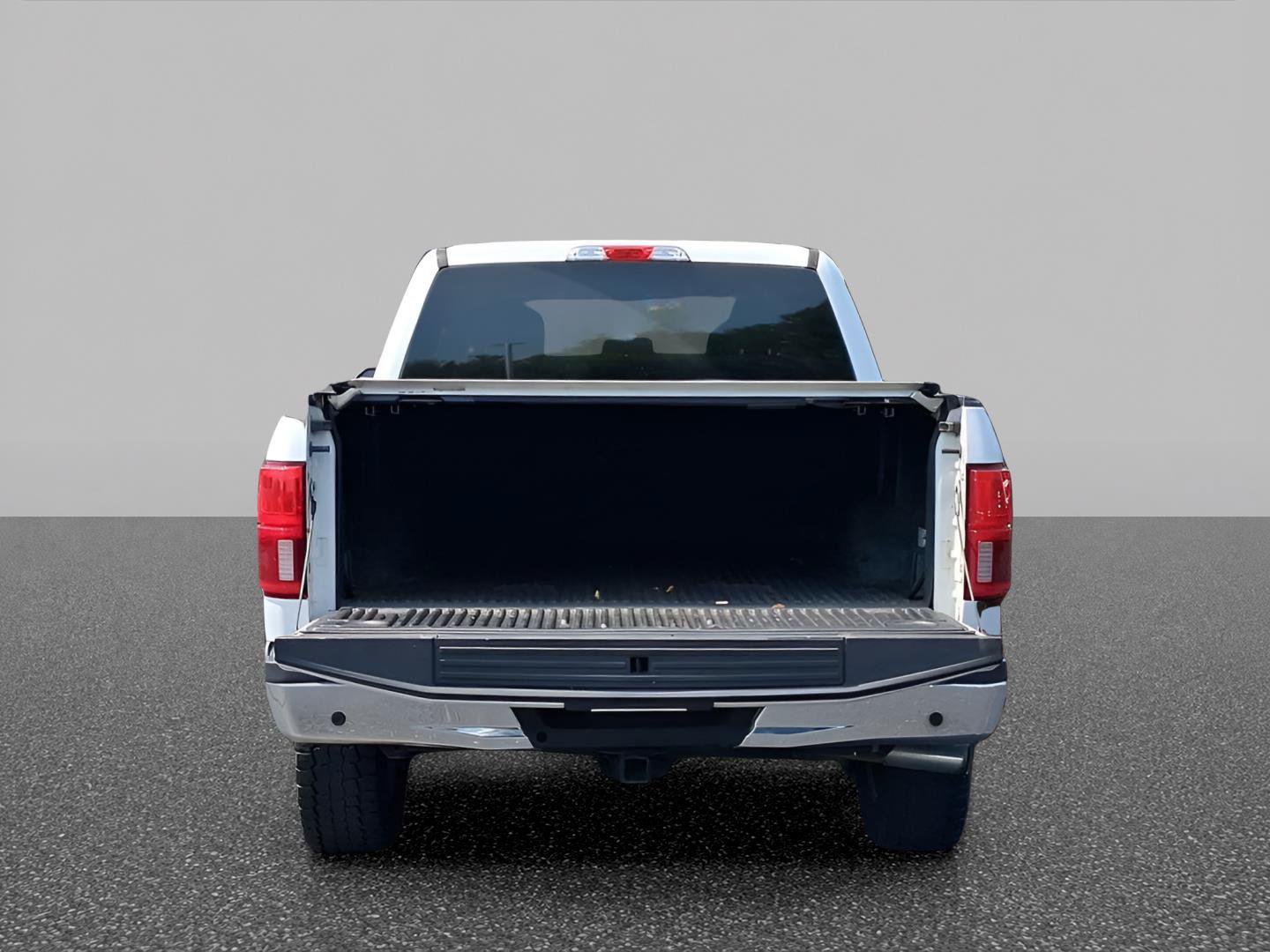 Used 2019 Ford F150 XLT w/ Equipment Group 302A Luxury AWD/4WD image 9