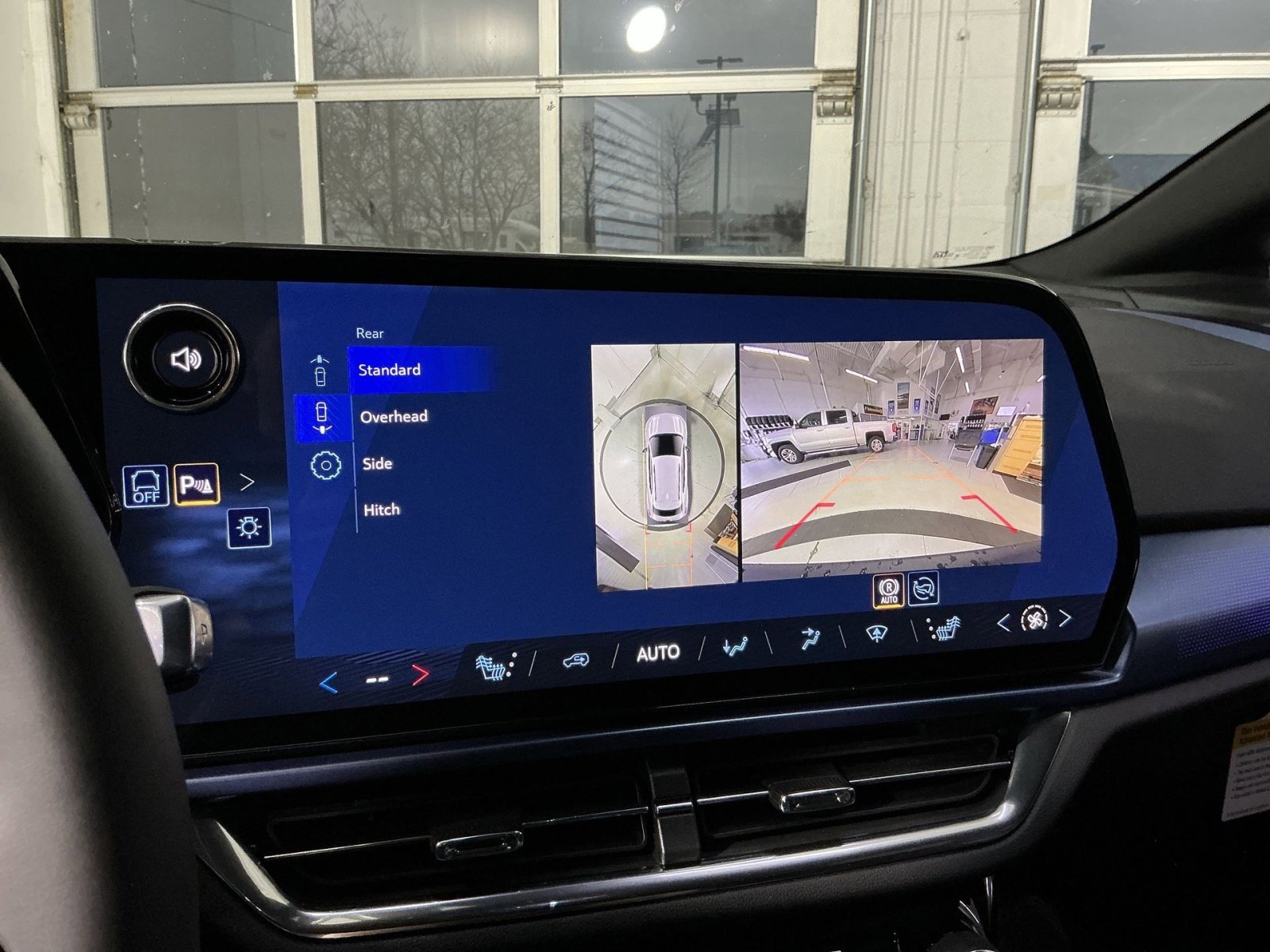 New 2026 Chevrolet Equinox EV LT image 27