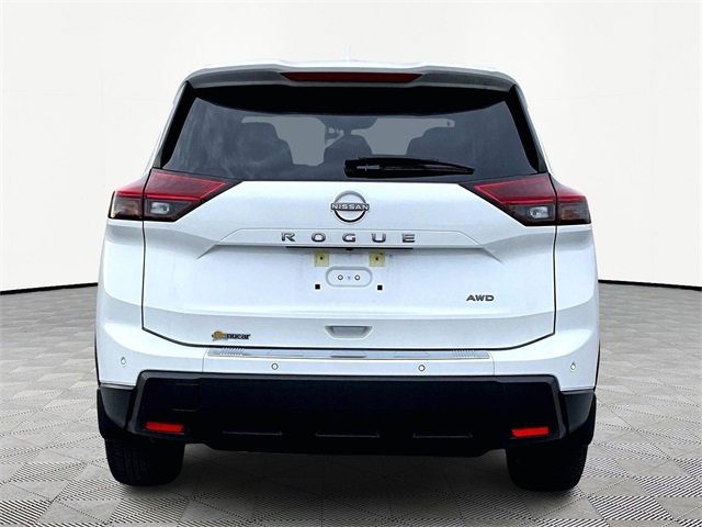 Used 2025 Nissan Rogue SV image 5