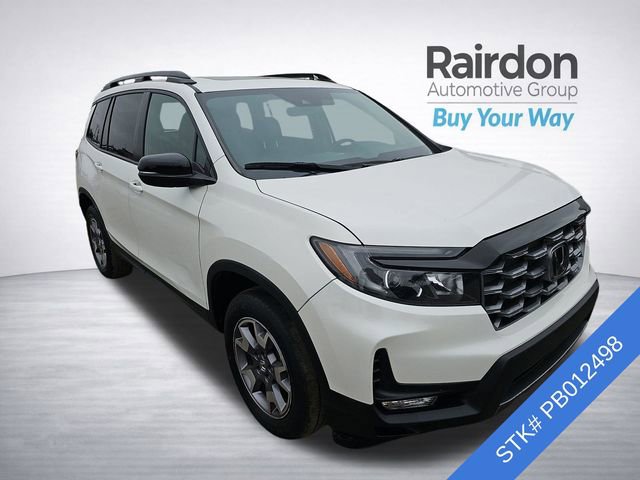 Used 2023 Honda Passport TrailSport image 2