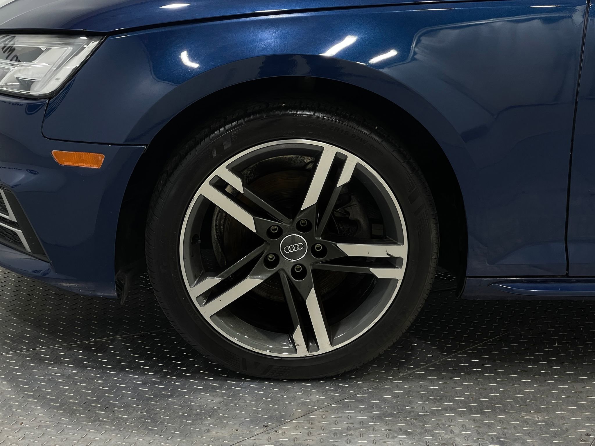 Used 2018 Audi A4 2.0T Ultra Premium Plus w/ Premium Plus Package FWD image 35