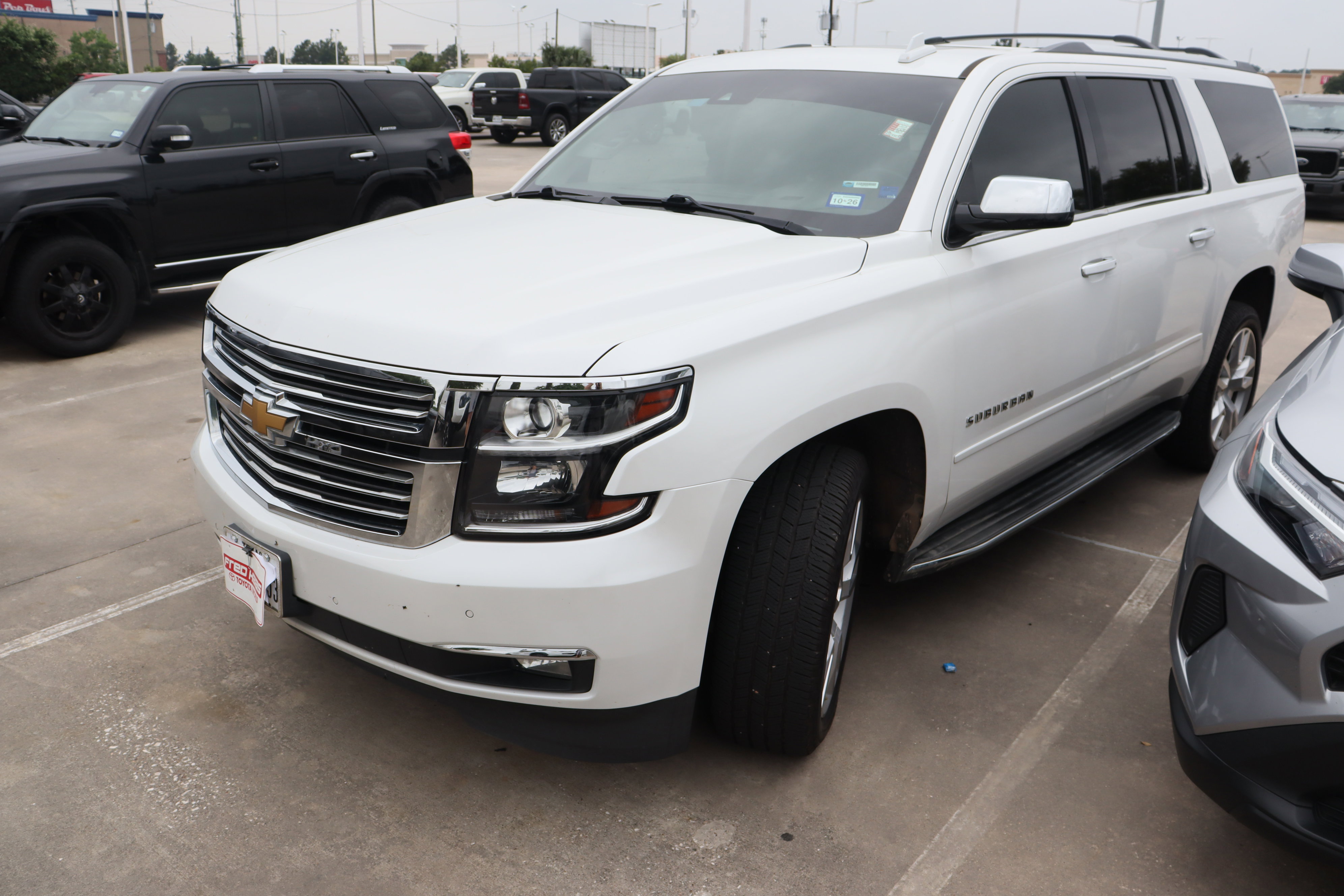 Used 2017 Chevrolet Suburban Premier AWD/4WD image 6