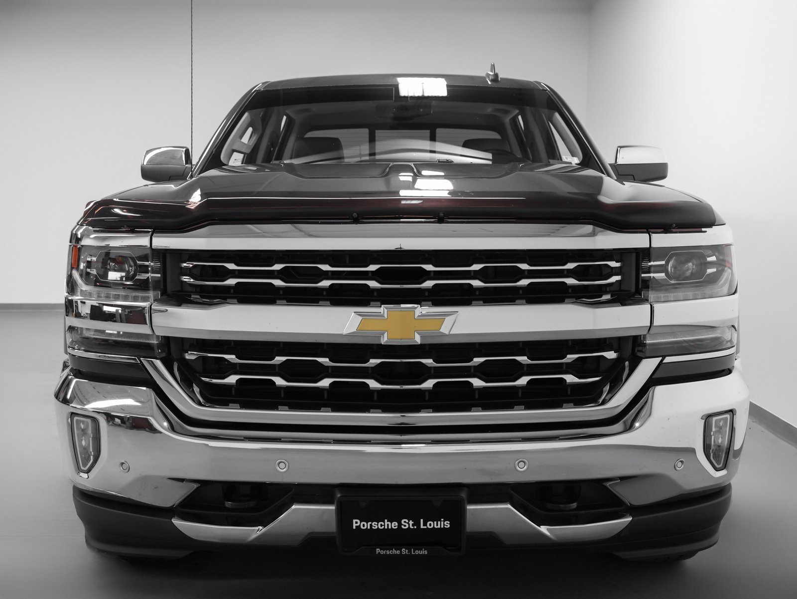 Used 2017 Chevrolet Silverado 1500 LTZ w/ Sport Package image 6