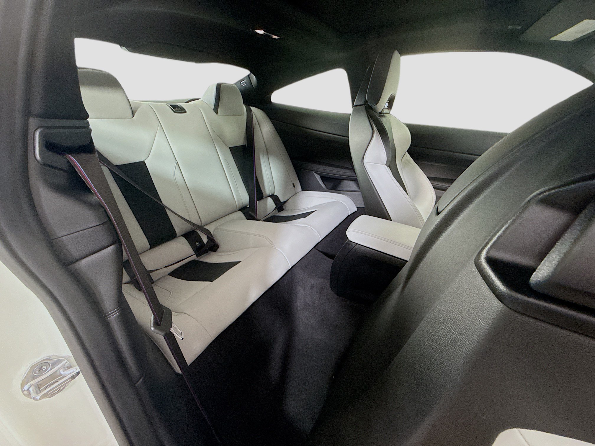 Used 2026 BMW M4 Coupe w/ Executive Package RWD image 26