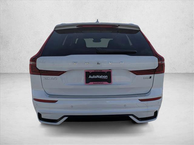 New 2026 Volvo XC60 B5 Plus w/ Climate Package PRO image 8