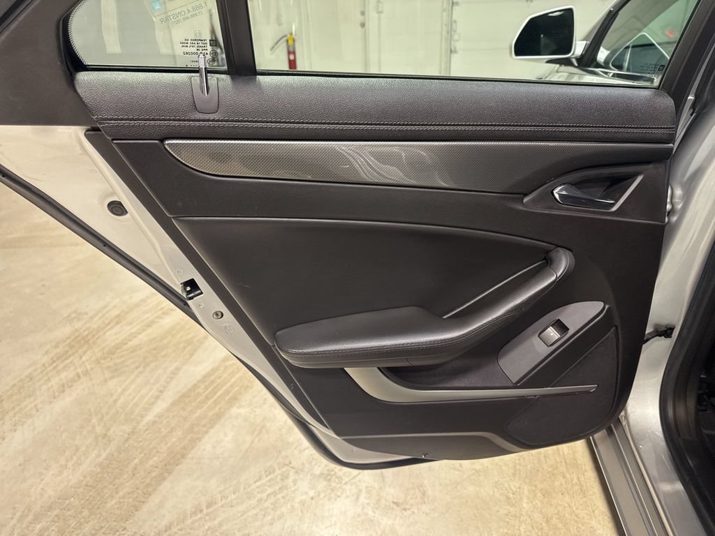 Used 2009 Cadillac CTS 3.6 RWD image 31