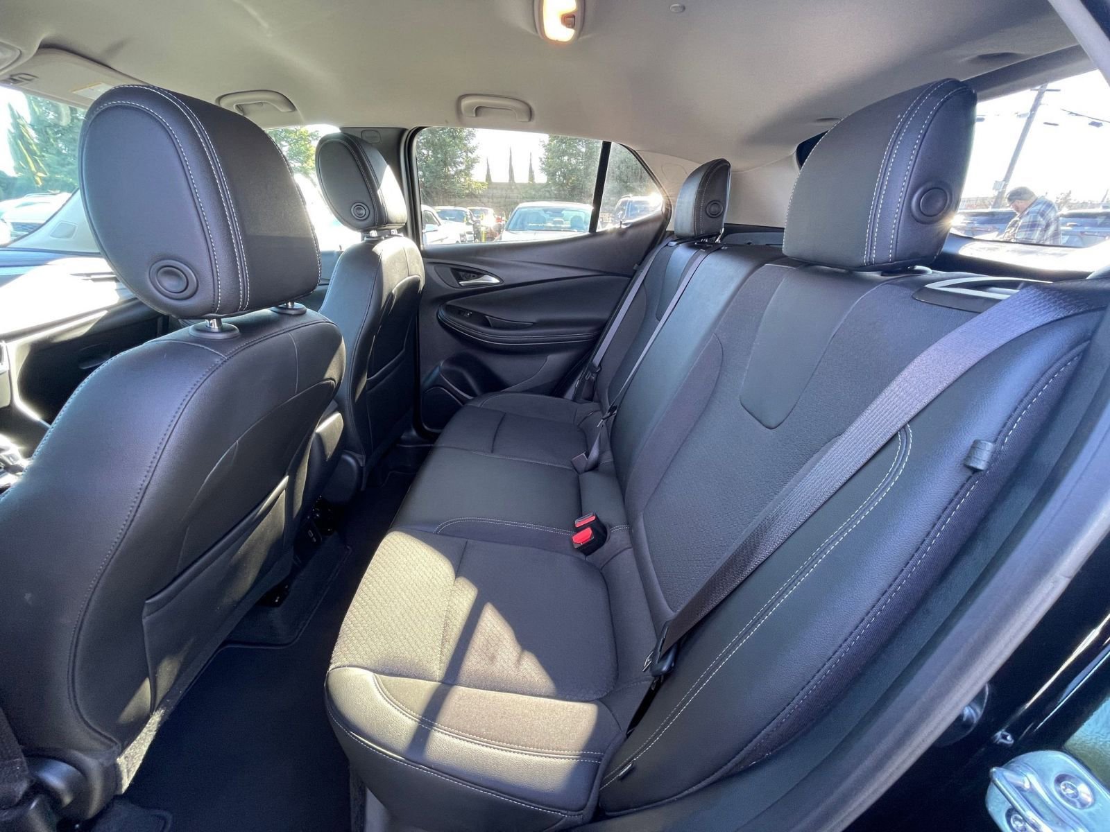 Used 2025 Buick Encore GX Preferred image 25