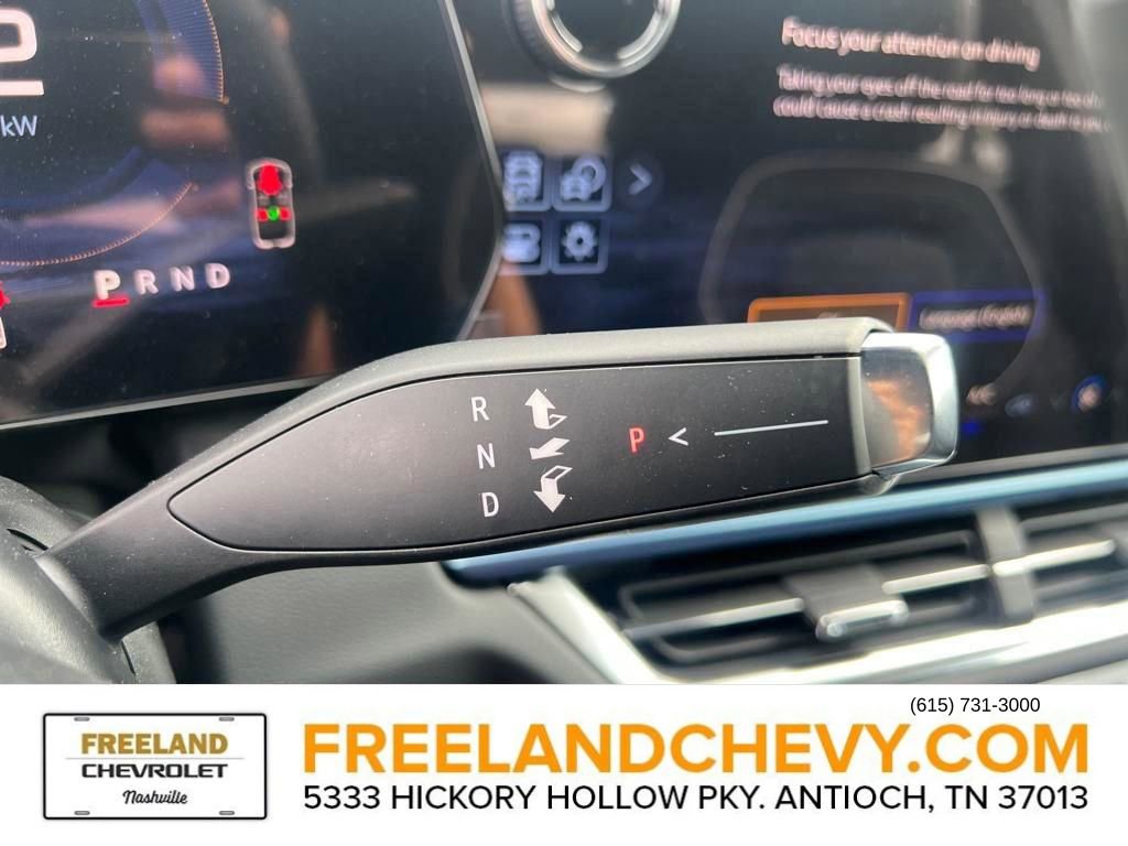 New 2025 Chevrolet Equinox EV LT w/ Convenience Package II image 11