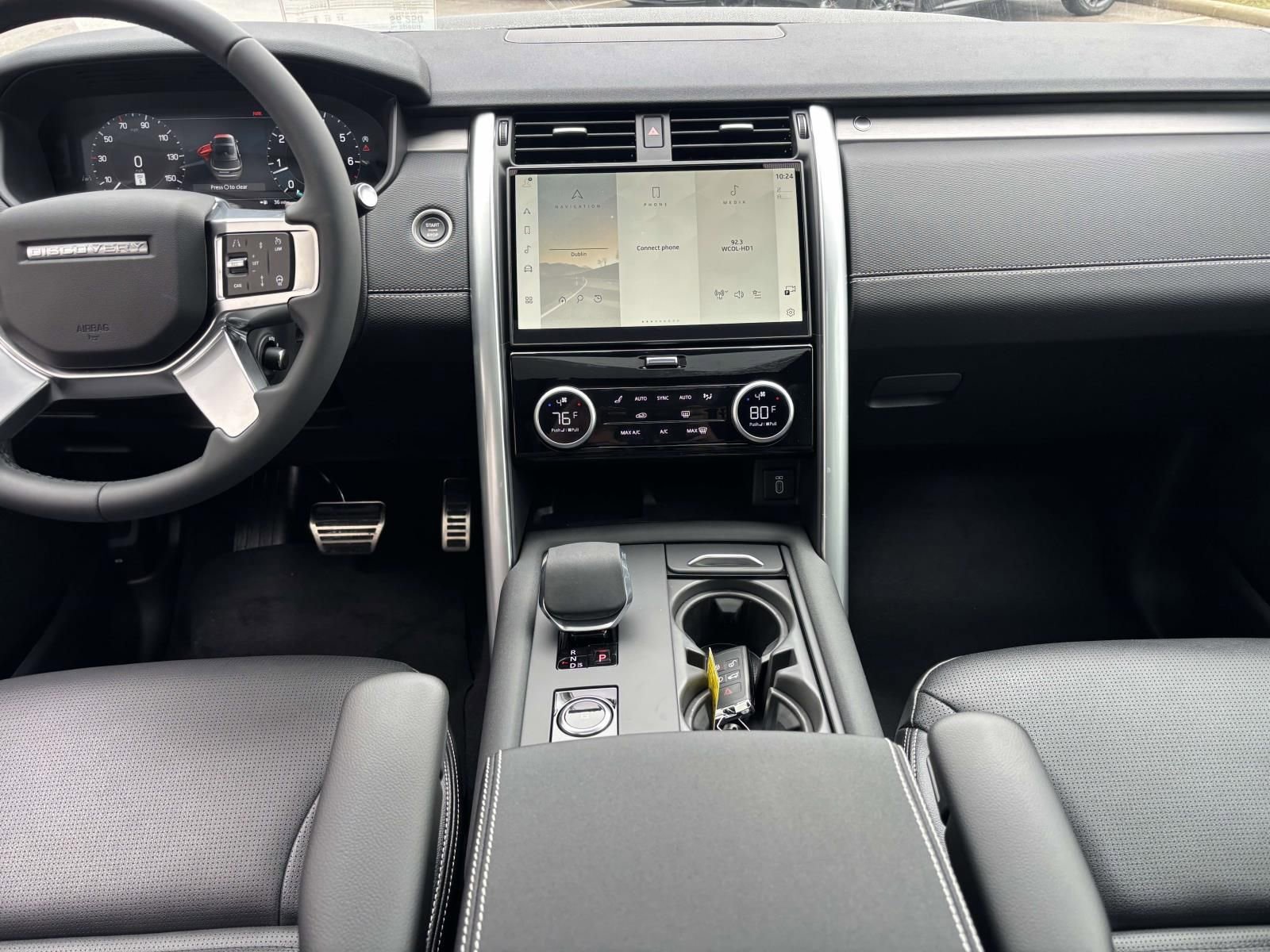 New 2026 Land Rover Discovery Dynamic SE AWD/4WD image 24