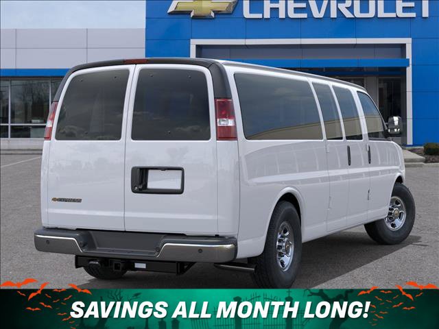 New 2027 Chevrolet Express 3500 LT w/ LT Preferred Equipment Group RWD image 4