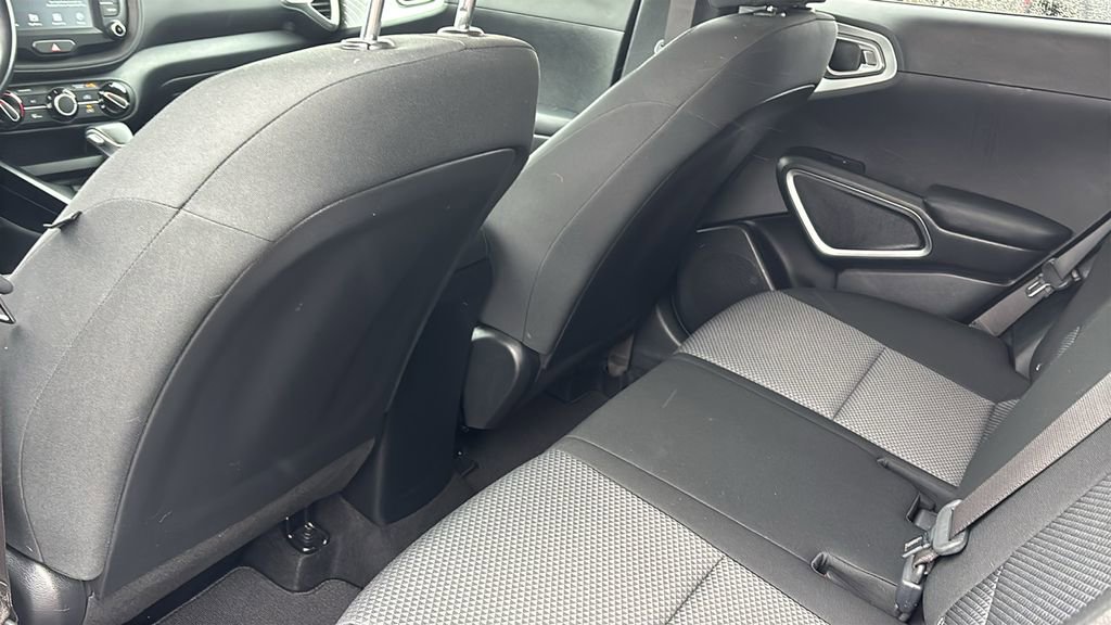 Used 2021 Kia Soul X-Line image 31