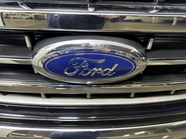 Used 2022 Ford F150 Lariat w/ Equipment Group 502A High image 9