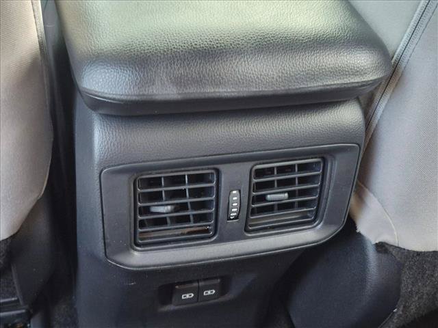 Used 2025 Toyota RAV4 XLE FWD image 16