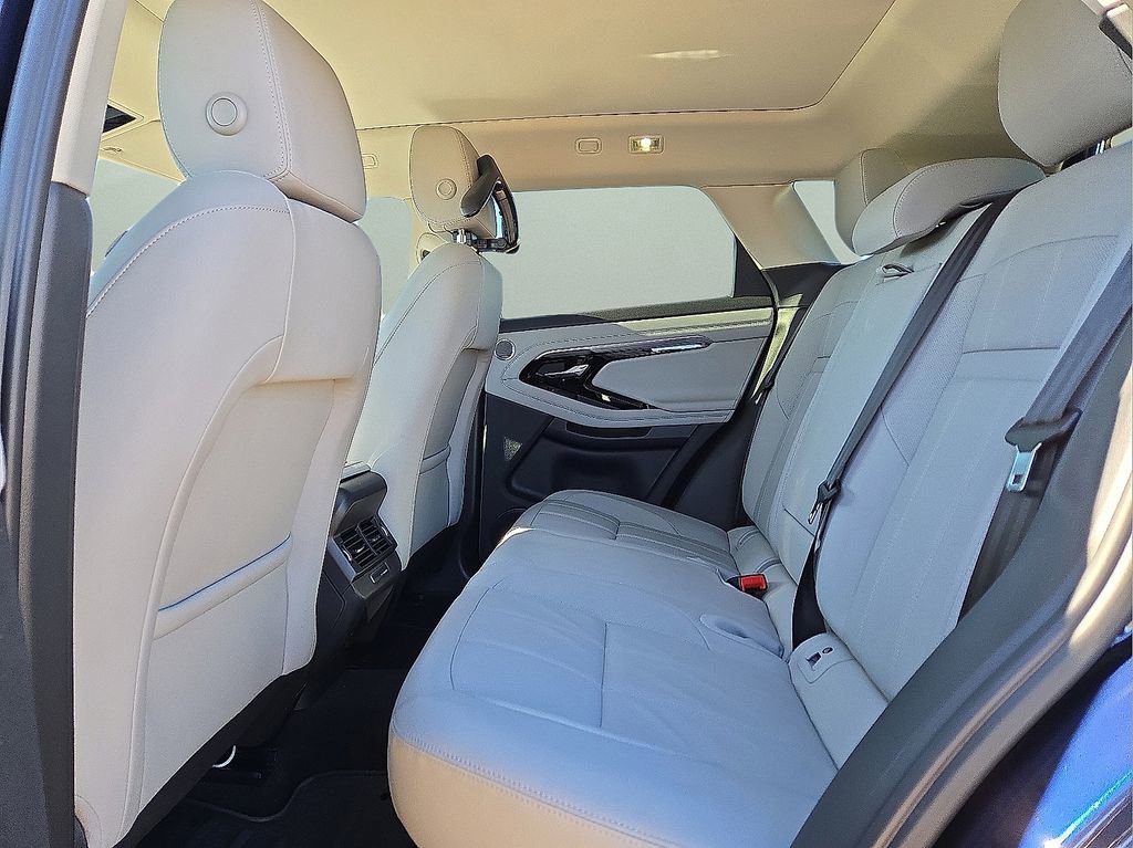 Used 2023 Land Rover Range Rover Evoque SE image 15
