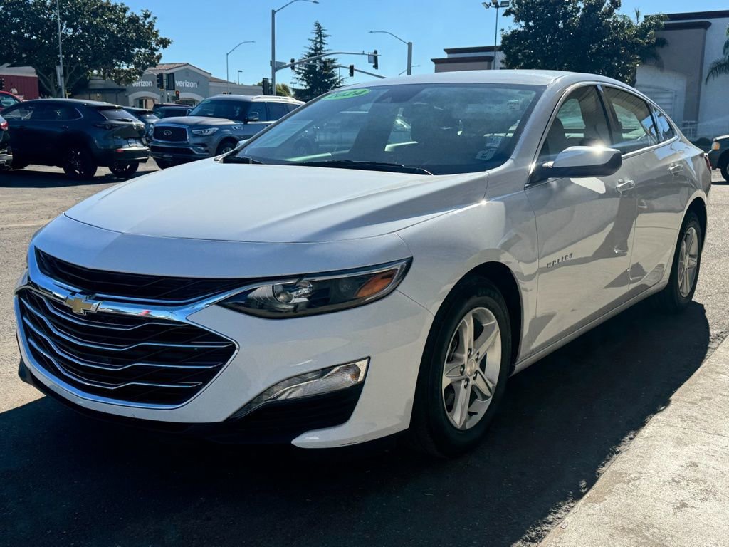 Used 2024 Chevrolet Malibu LT image 9