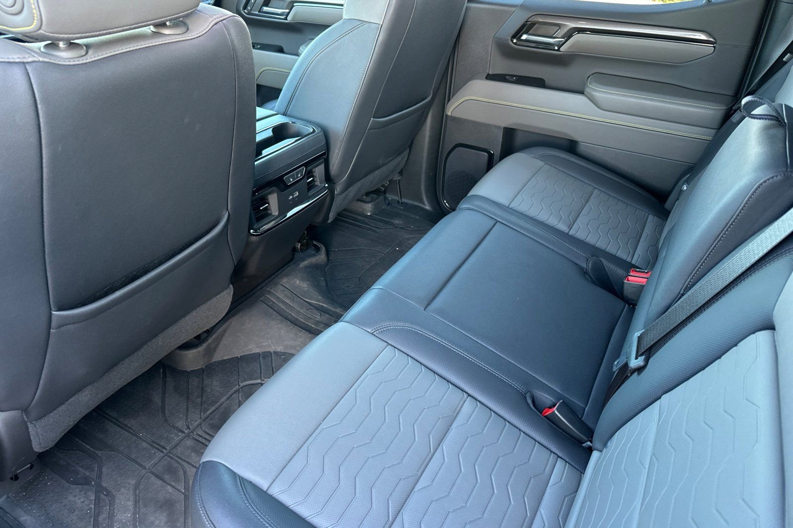 Certified 2023 Chevrolet Silverado 1500 ZR2 w/ Technology Package image 14