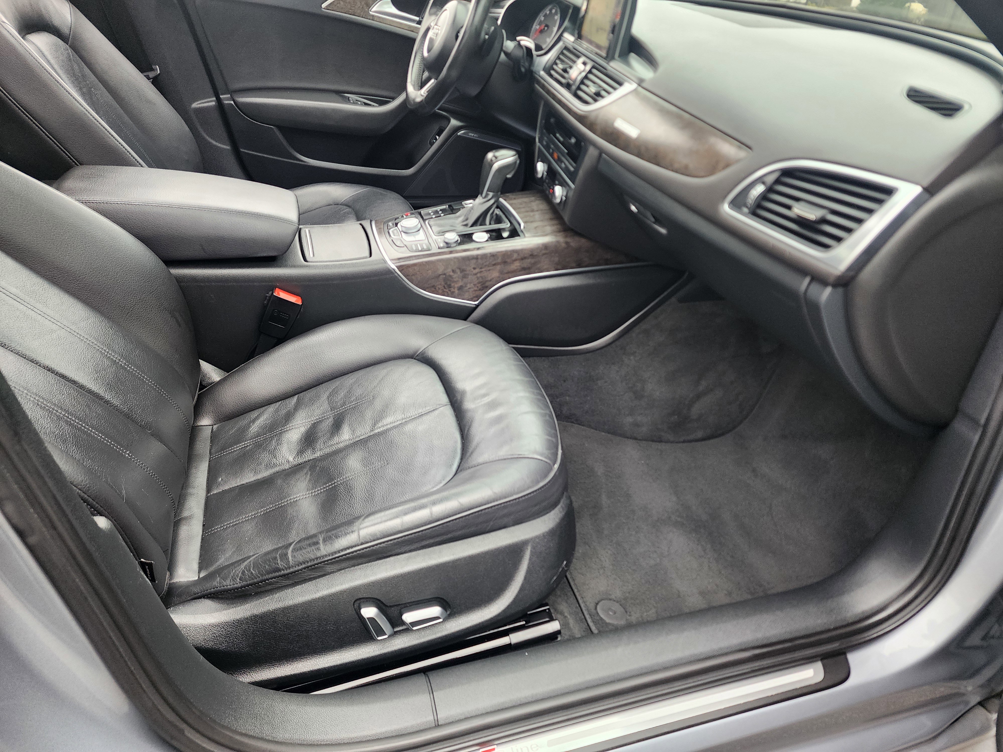 Used 2017 Audi A6 3.0T Premium Plus w/ Driver Assistance Package AWD/4WD image 14