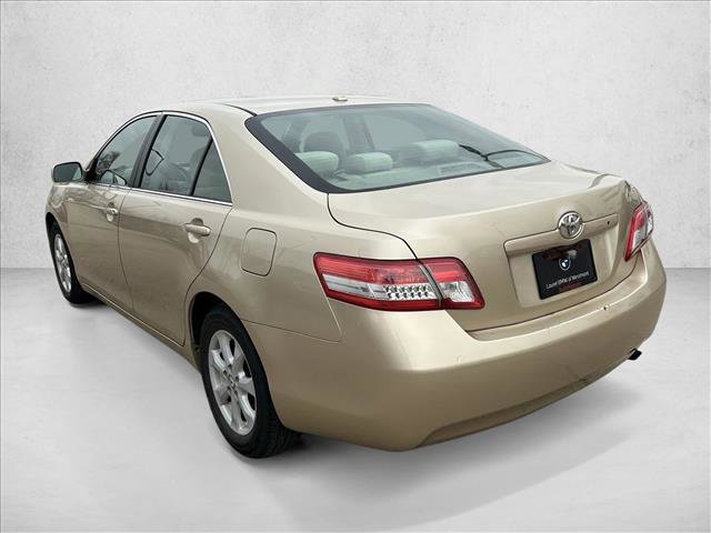 Used 2010 Toyota Camry LE image 8