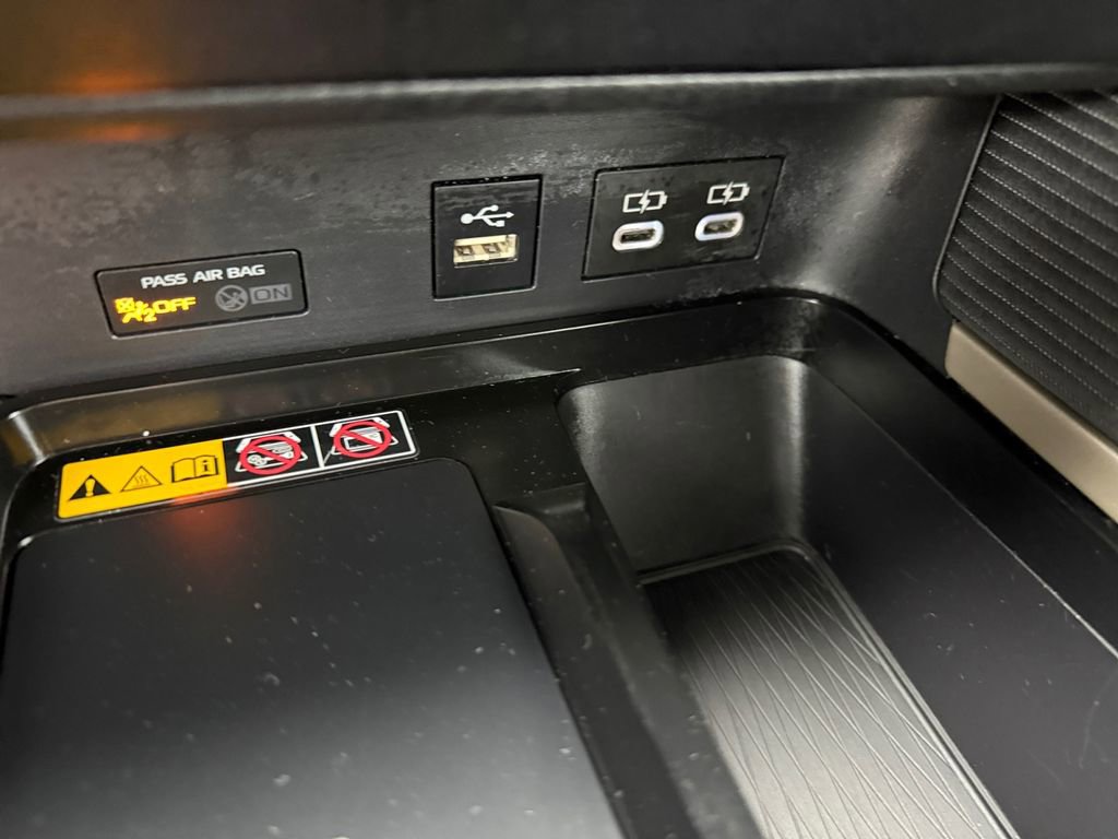 Certified 2025 Toyota Camry SE image 35