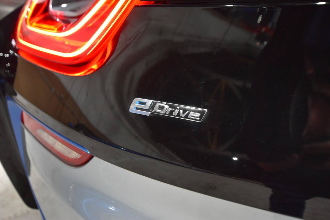 Used 2016 BMW i8 AWD/4WD image 8