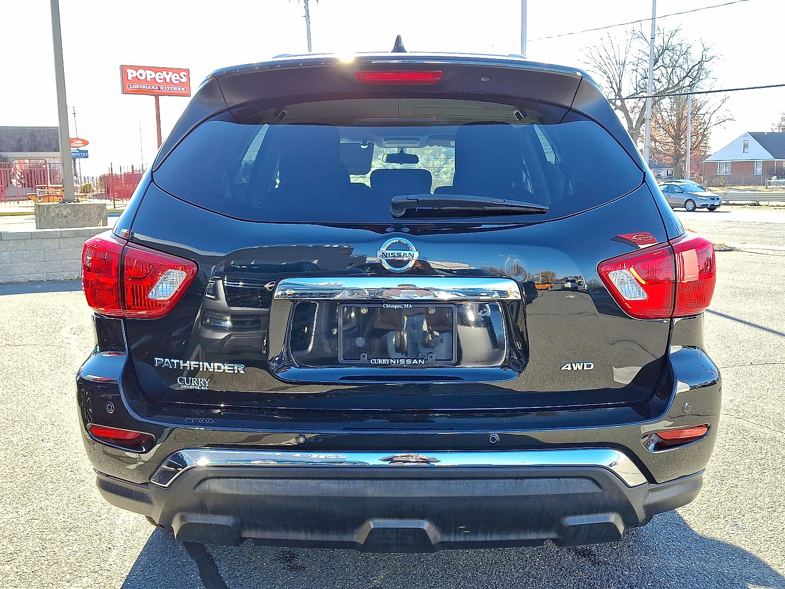 Used 2020 Nissan Pathfinder S image 5