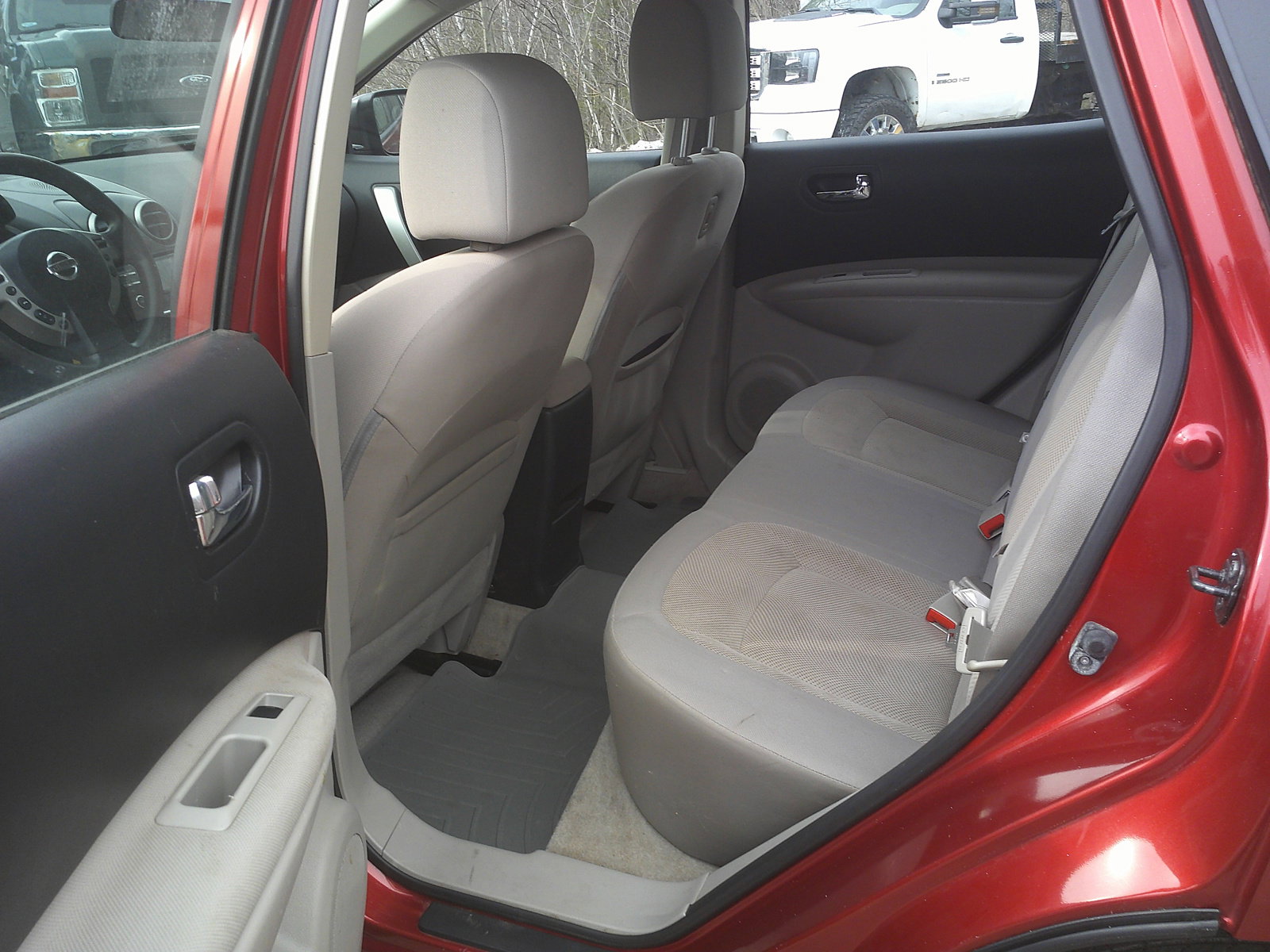 Used 2014 Nissan Rogue S w/ Convenience Package image 10