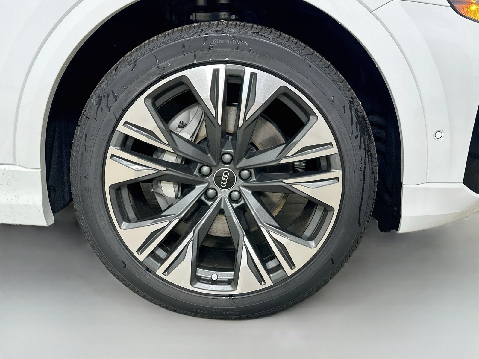 New 2027 Audi Q8 Premium Plus AWD/4WD image 10