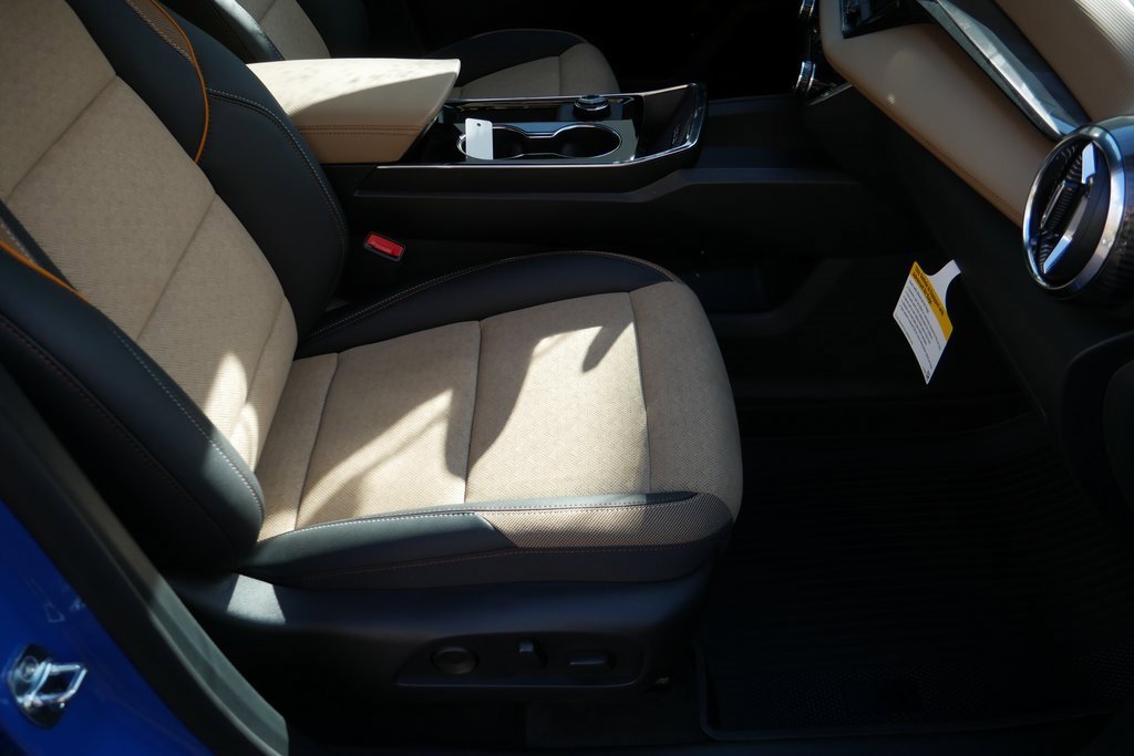 New 2026 Chevrolet Equinox ACTIV w/ Convenience Package III image 21