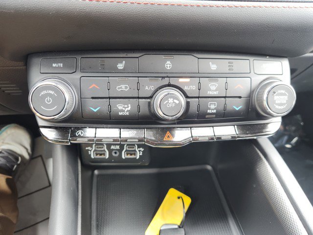 Used 2024 Dodge Durango GT image 41