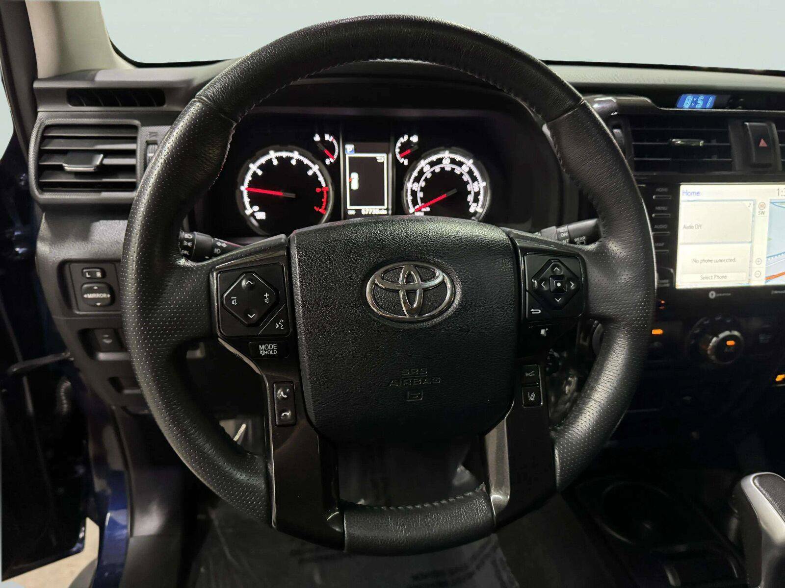 Used 2020 Toyota 4Runner TRD Off-Road Premium w/ Moonroof Package AWD/4WD image 26
