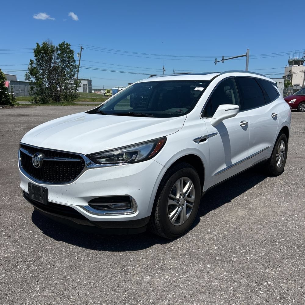 Used 2018 Buick Enclave Essence AWD/4WD image 3