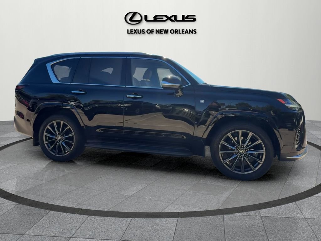 Used 2022 Lexus LX 600 F Sport image 9